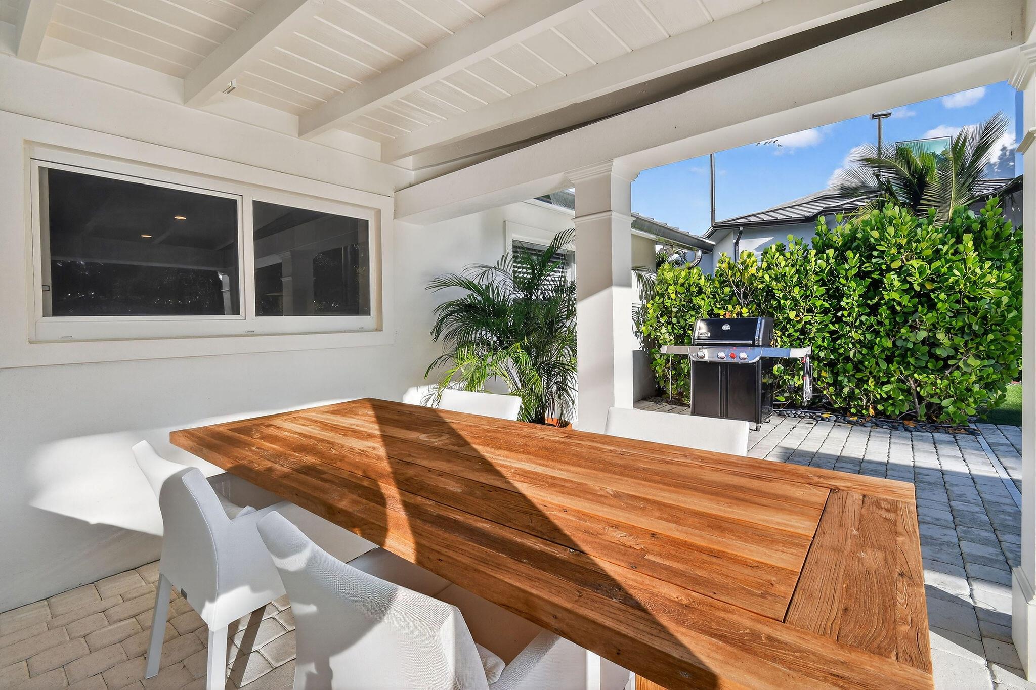 YACHT CLUB - Residential