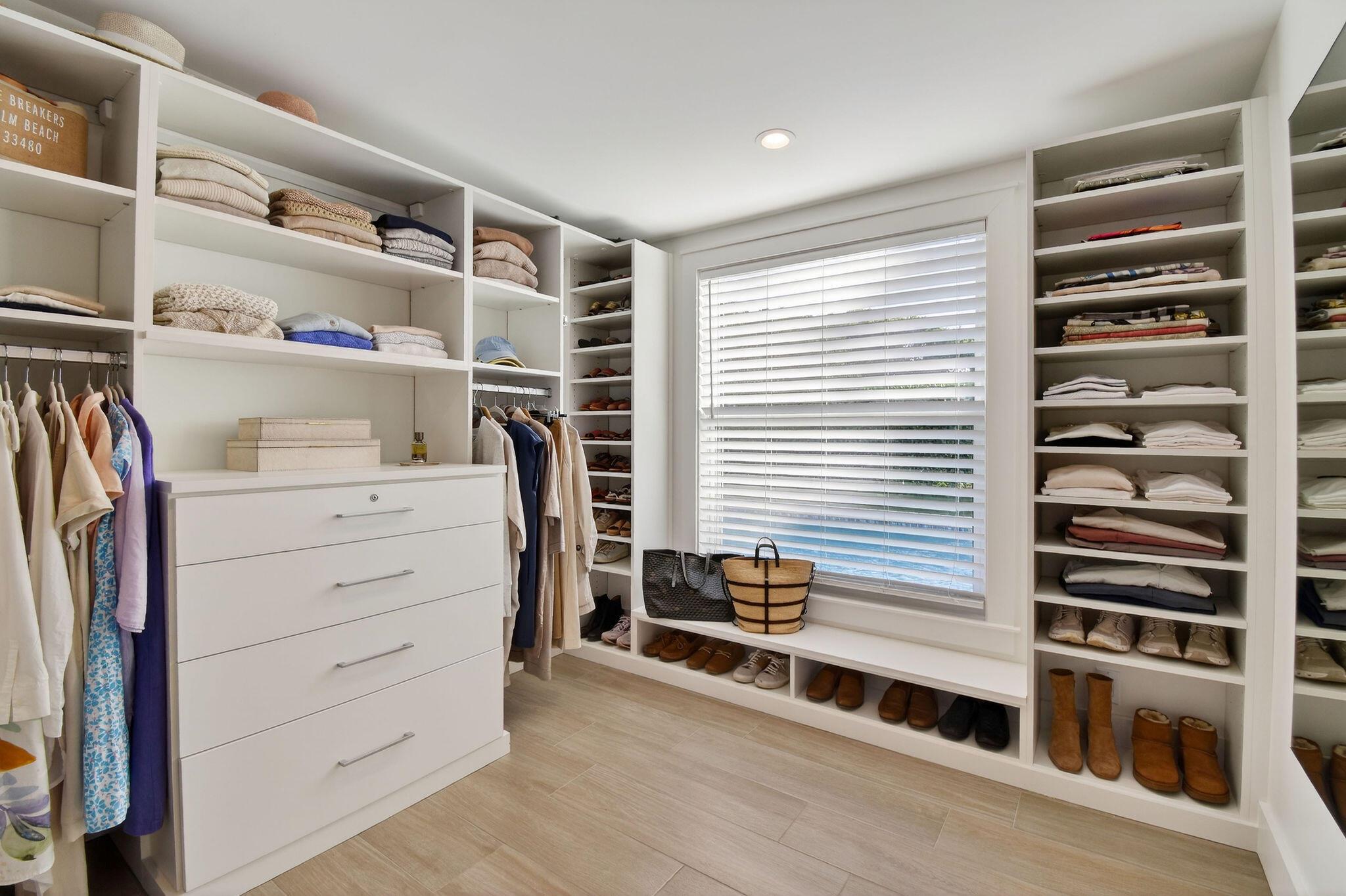 YACHT CLUB - Residential