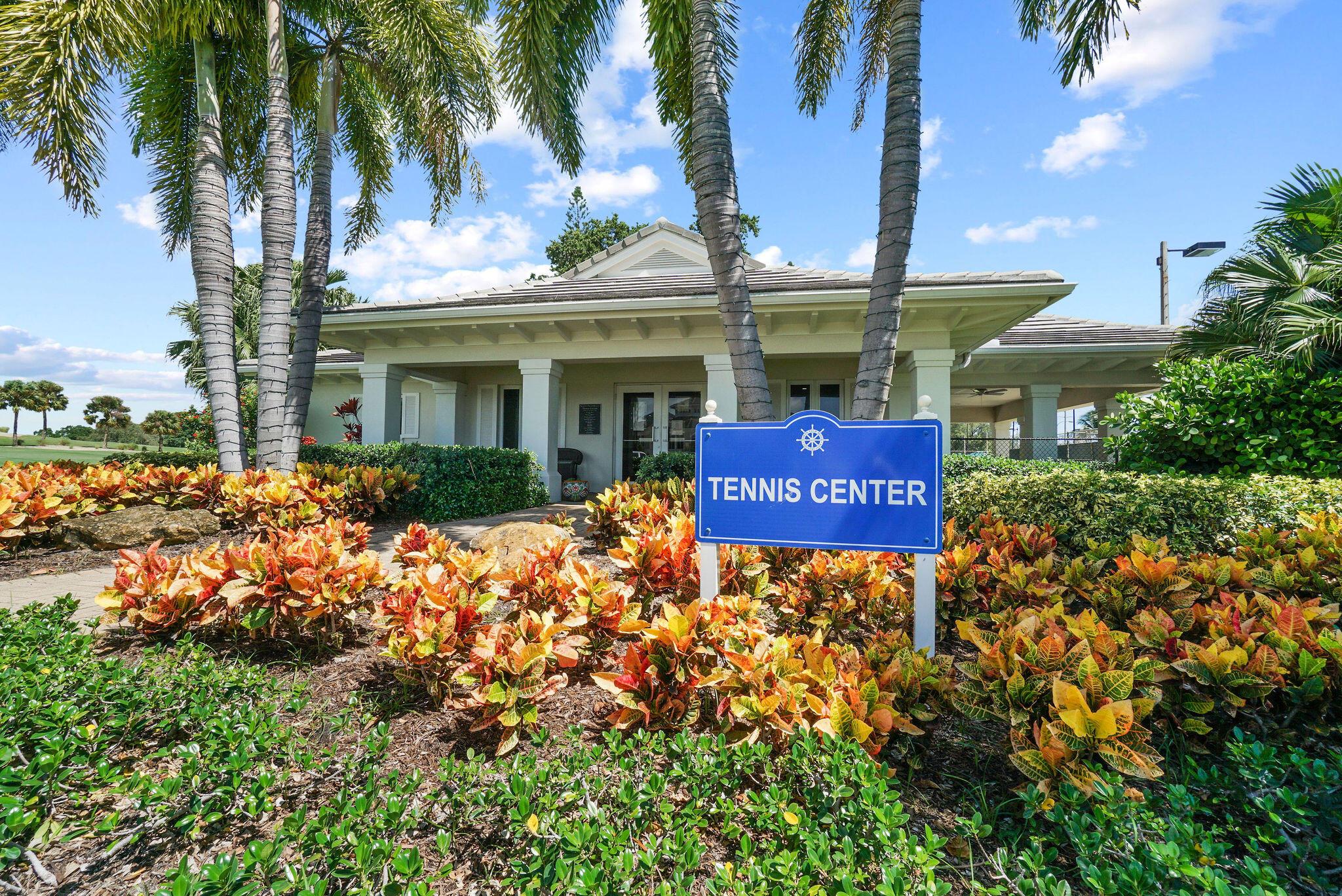 YACHT CLUB - Residential