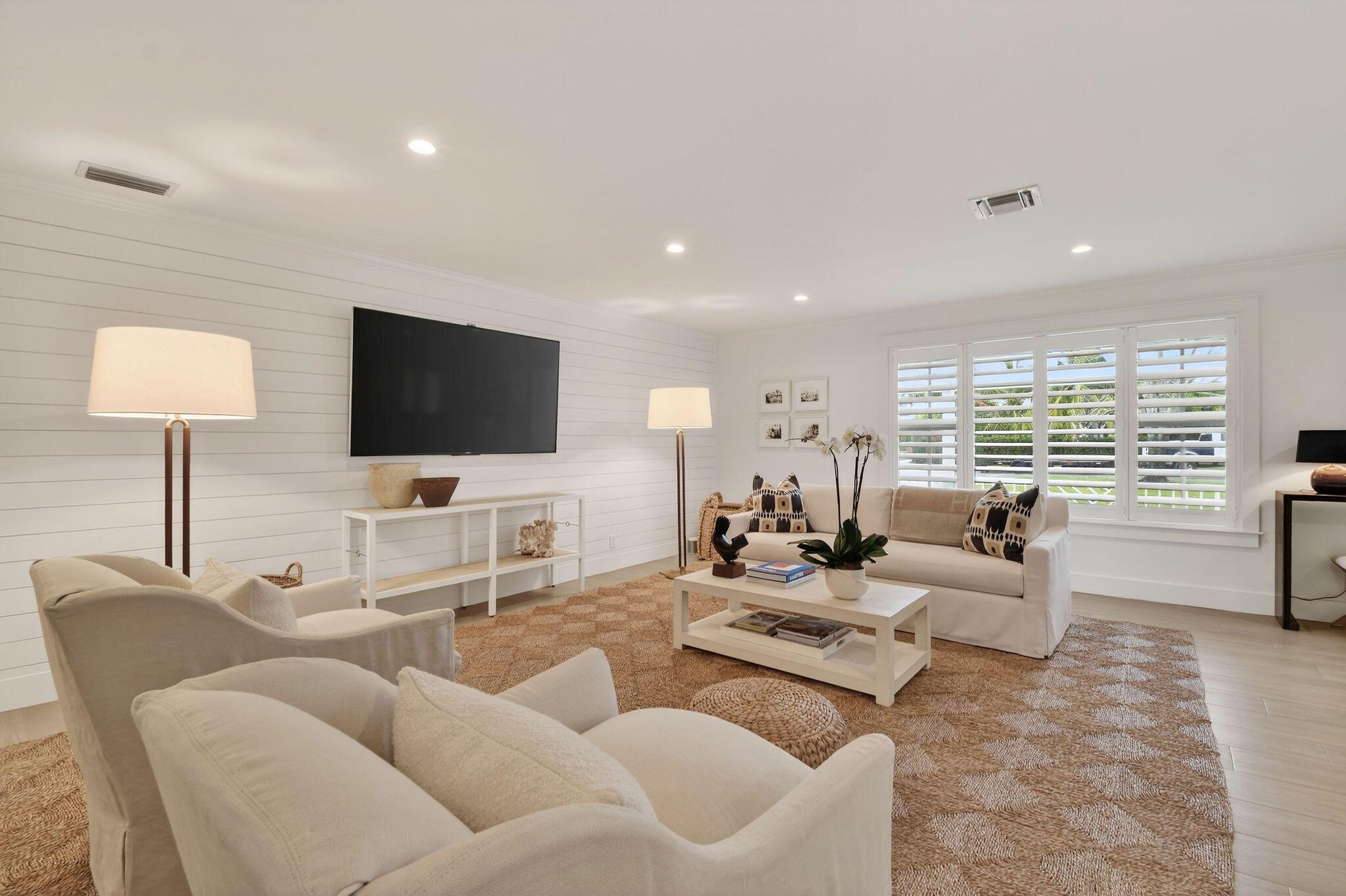 YACHT CLUB - Residential