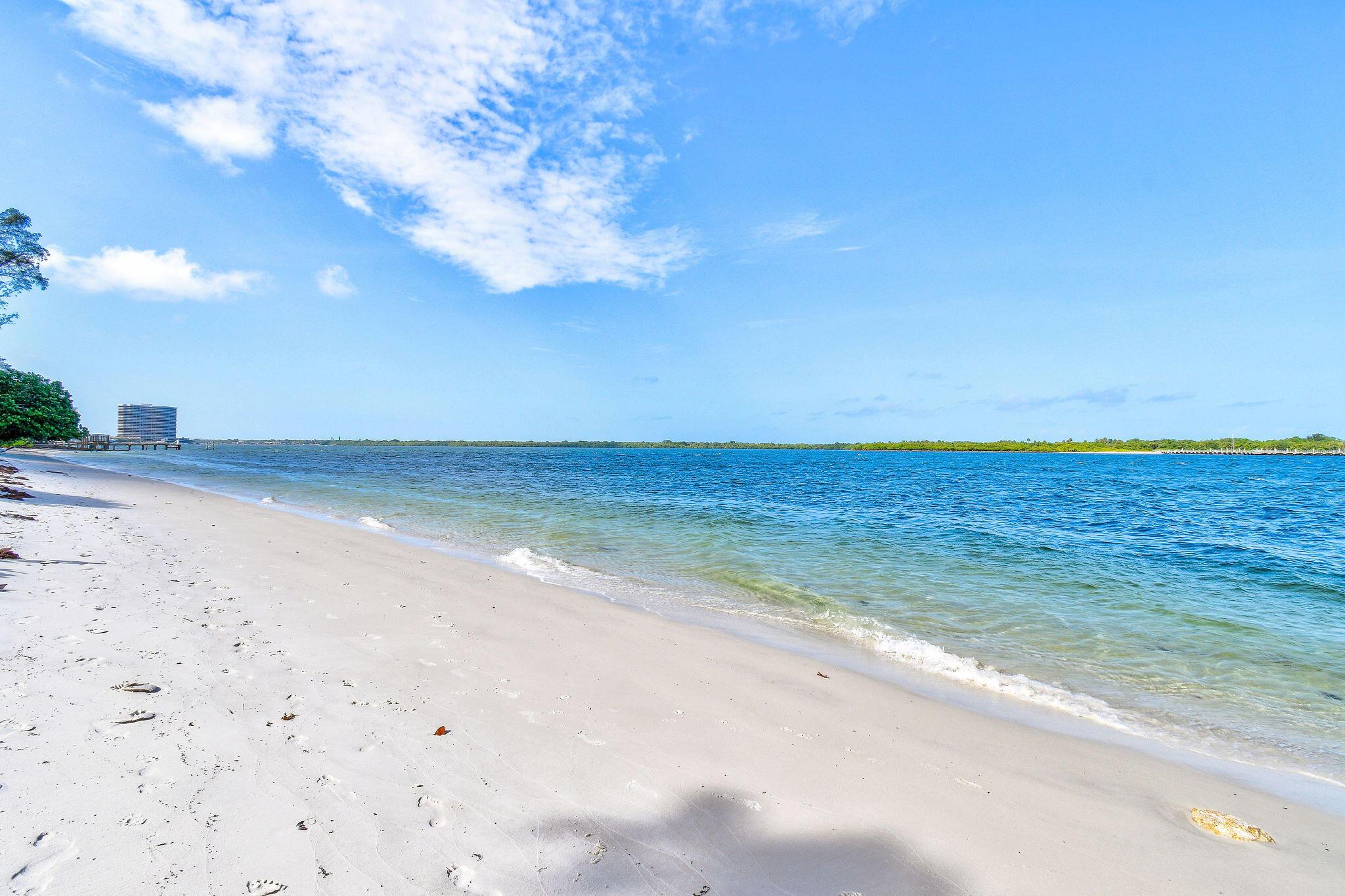 YACHT CLUB - Residential