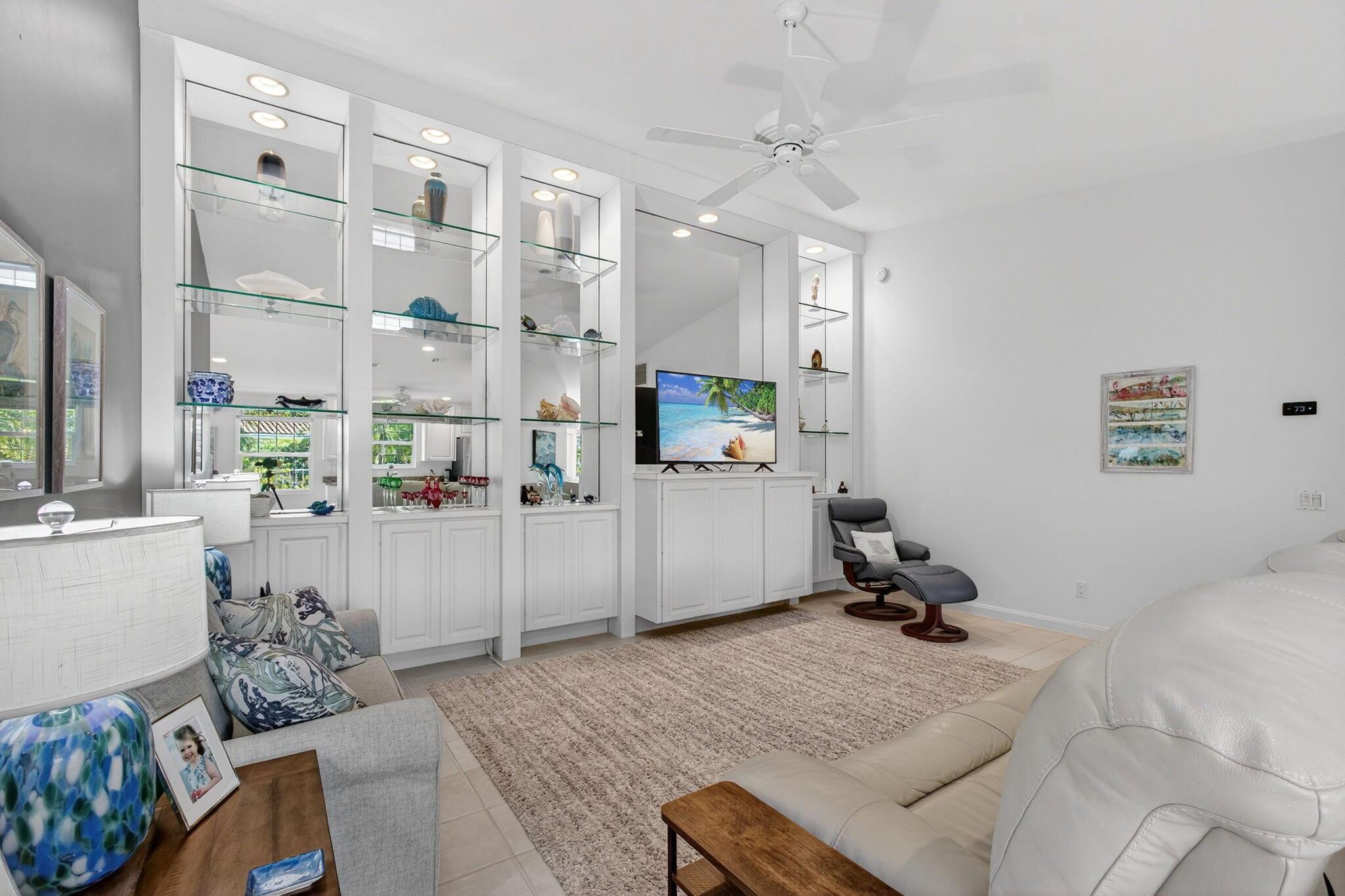 FLORIDA CLUB - Residential