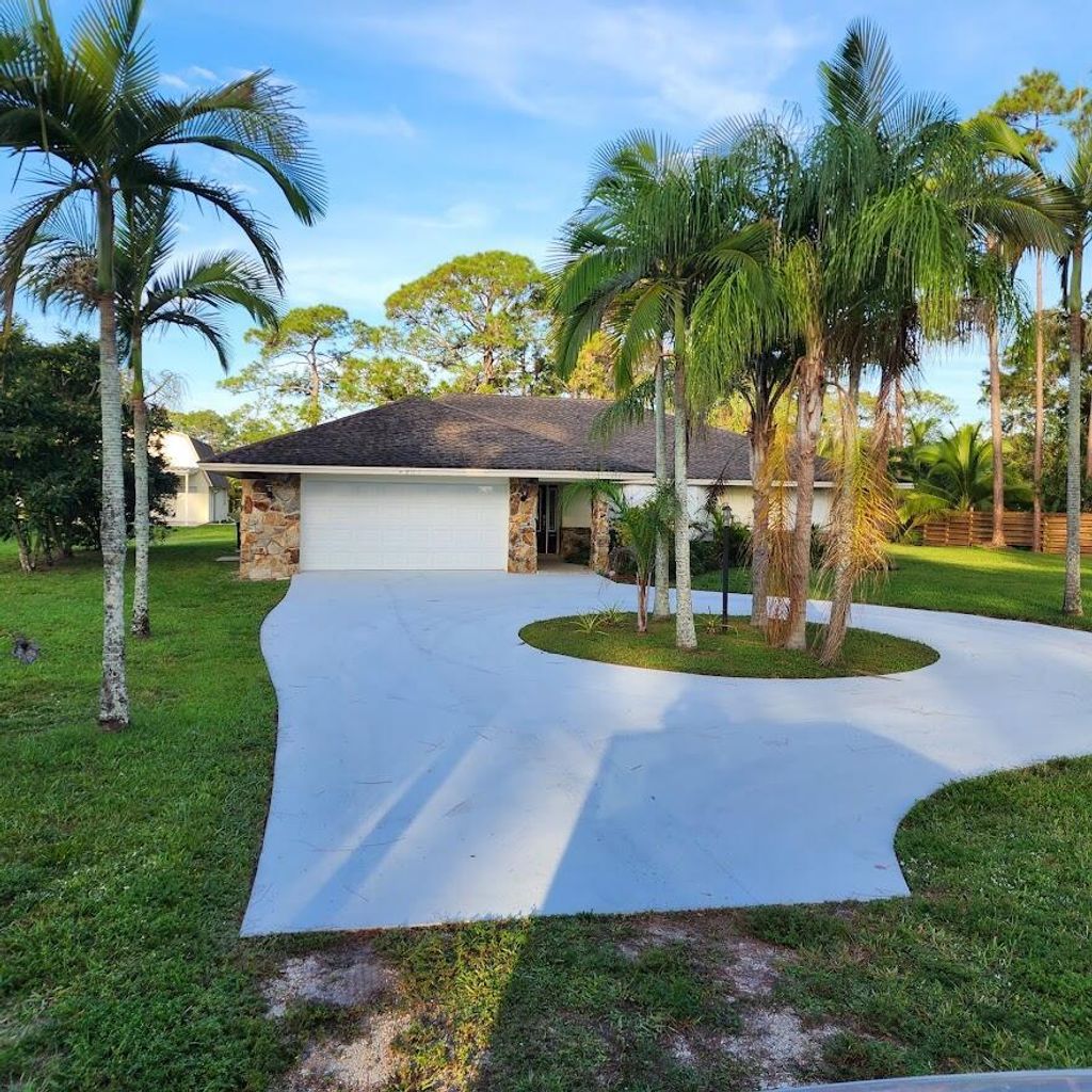 Photo of 4871 127th Trail N, Royal Palm Beach, FL 33411 (MLS # R11061382)