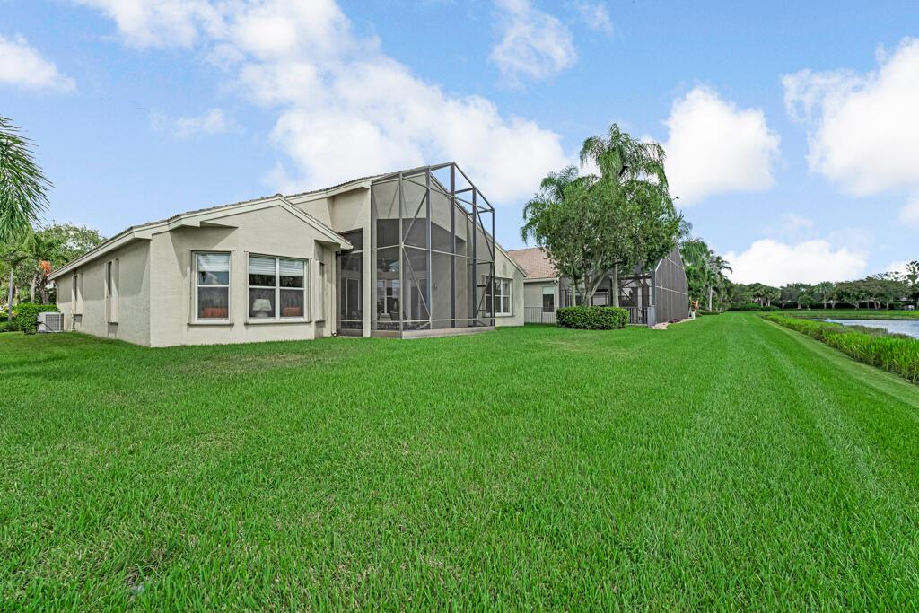 VALENCIA SHORES - Residential