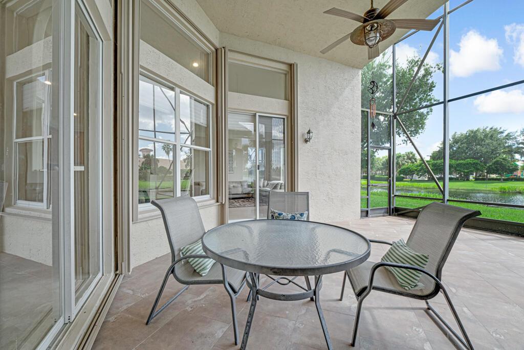 VALENCIA SHORES - Residential