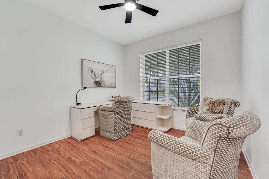VALENCIA SHORES - Residential