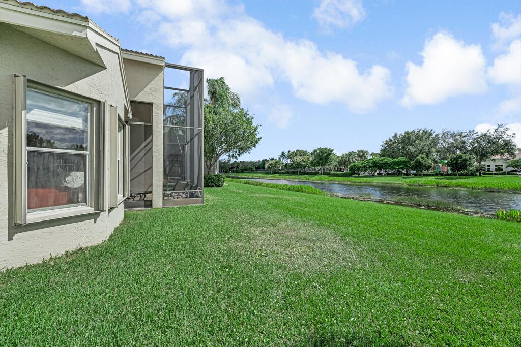 VALENCIA SHORES - Residential