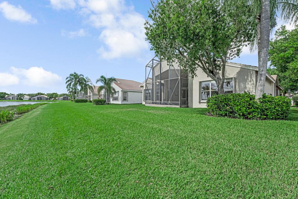 VALENCIA SHORES - Residential