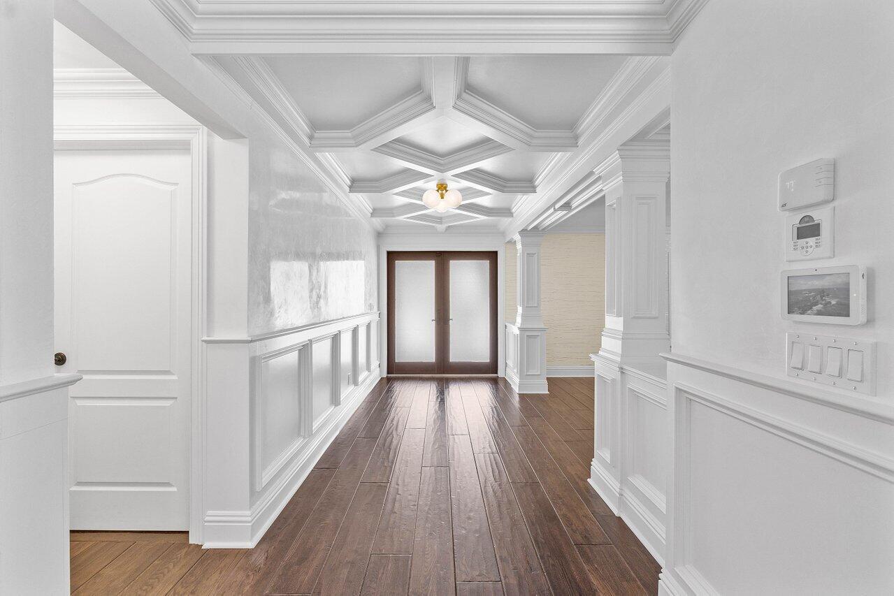 ROYAL PALM YACHT & COUNTR - Residential