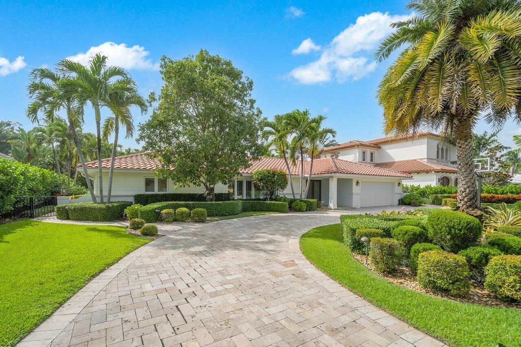 Photo of 2255 Date Palm Road, Boca Raton, FL 33432 (MLS # R10925262)