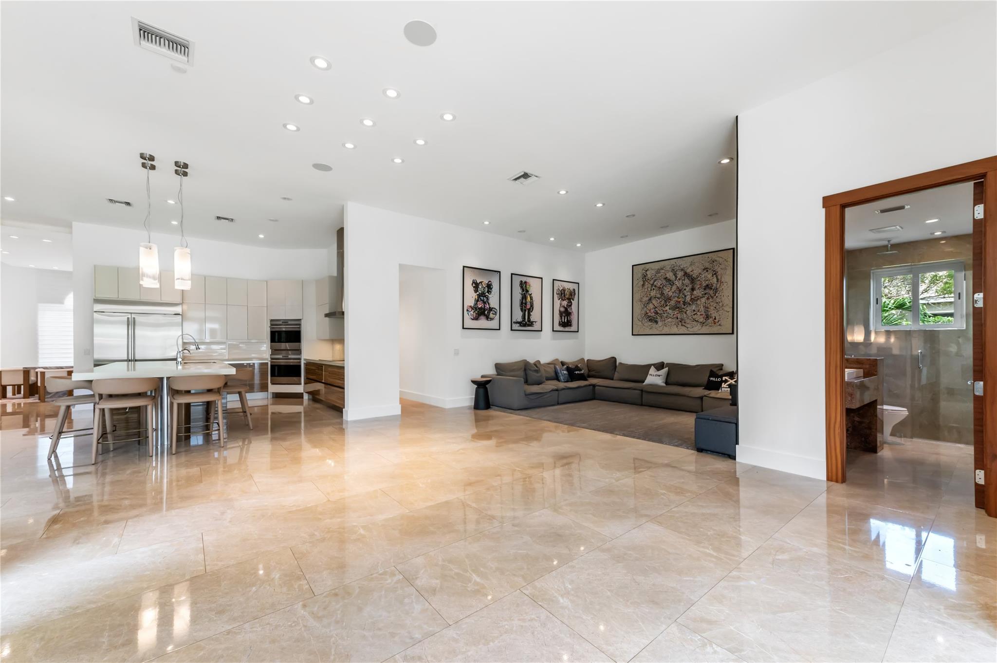 SIGNATURE ESTATES - Residential