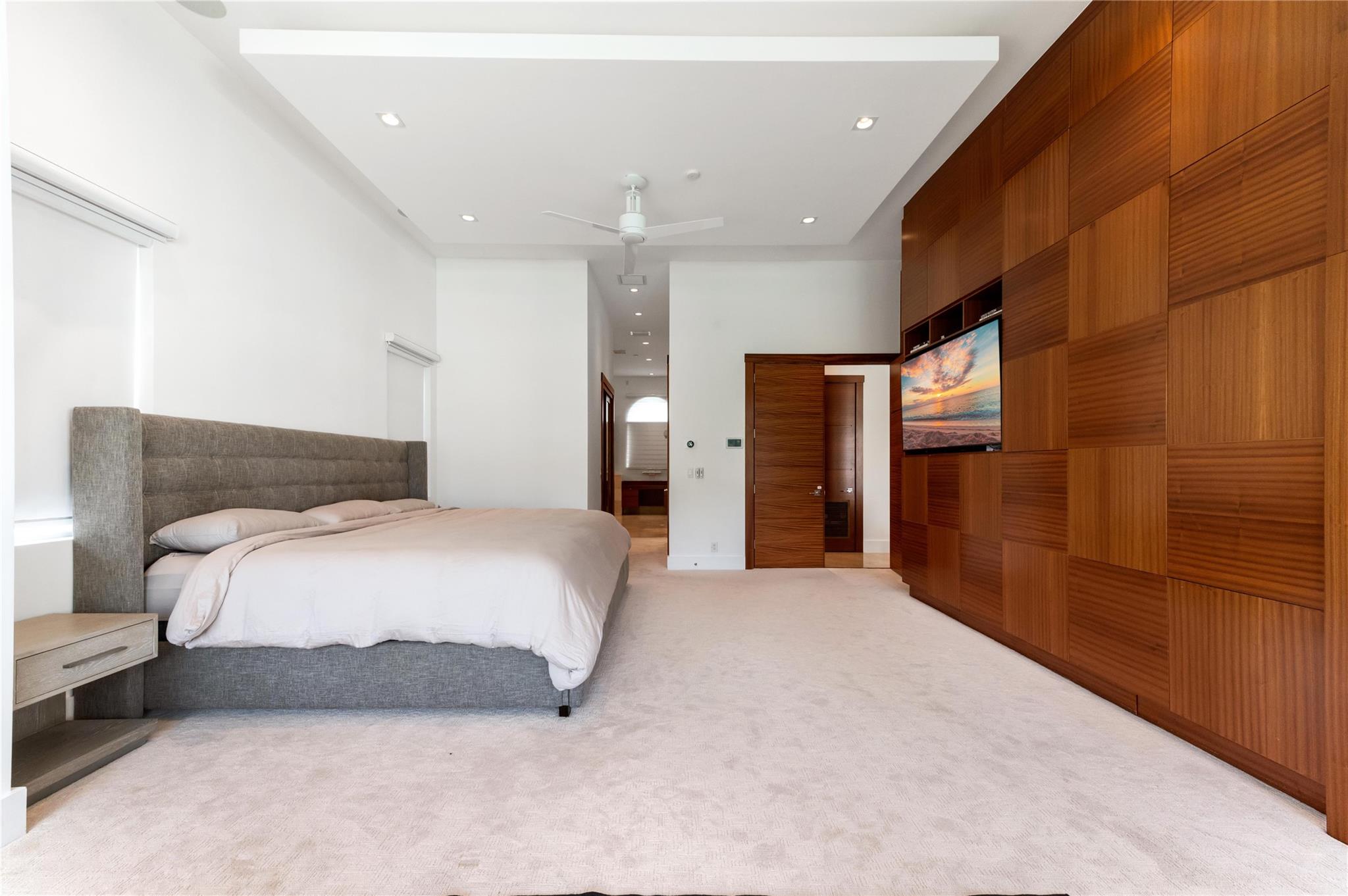 SIGNATURE ESTATES - Residential