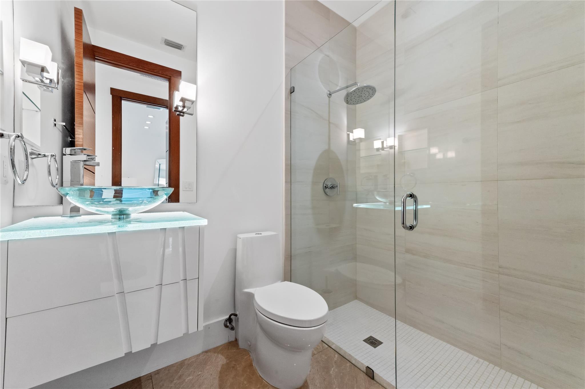 SIGNATURE ESTATES - Residential