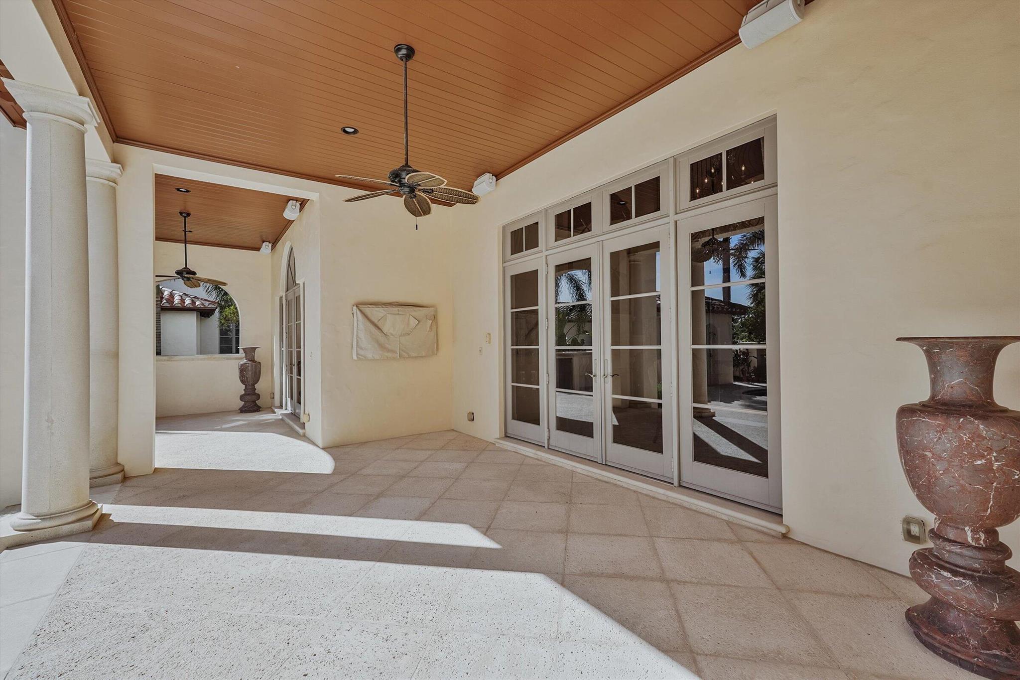 RITZ CARLTON GOLF CLUB & - Residential