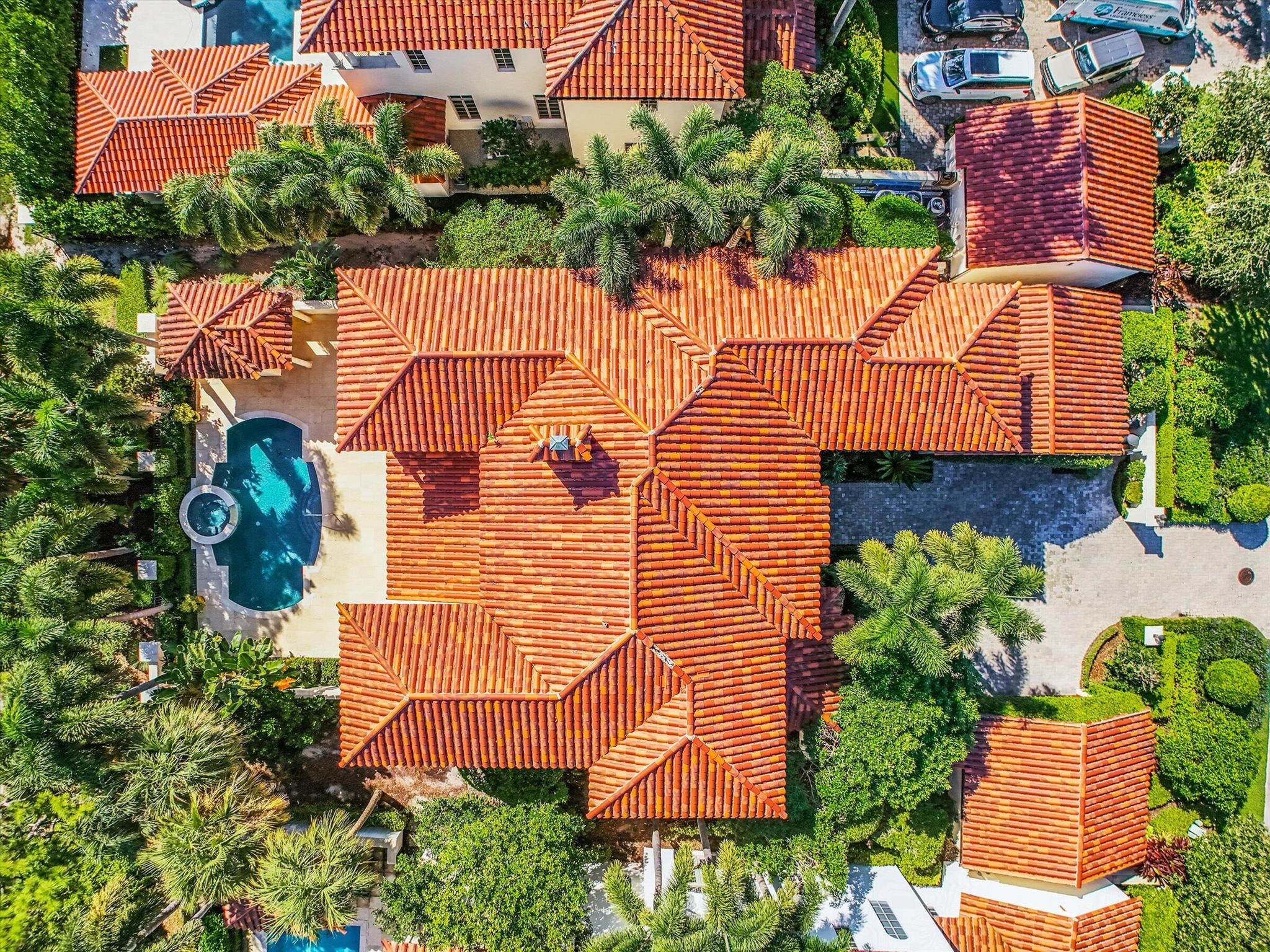 RITZ CARLTON GOLF CLUB & - Residential