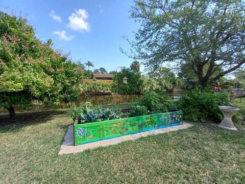 Single Family Residence in Port St Lucie FL 1719 Leafy Road Rd 36.jpg