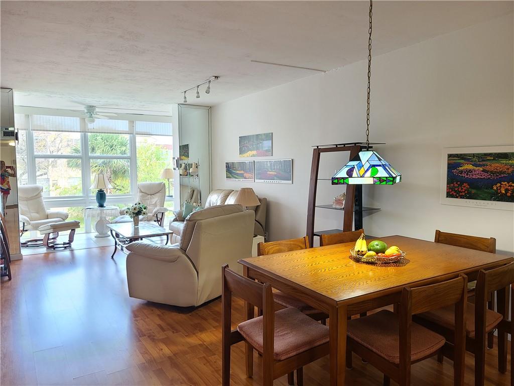 SOMERSET H - Residential