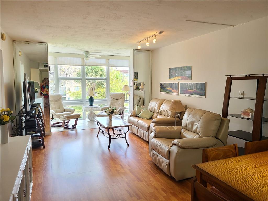 SOMERSET H - Residential