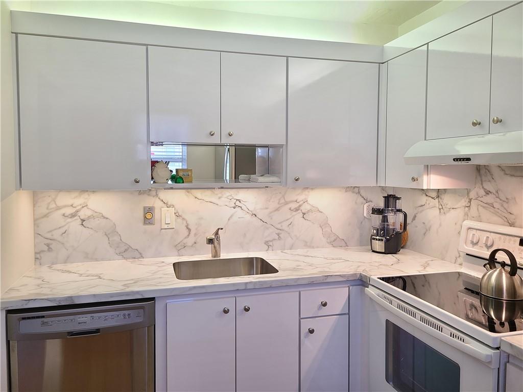 SOMERSET H - Residential