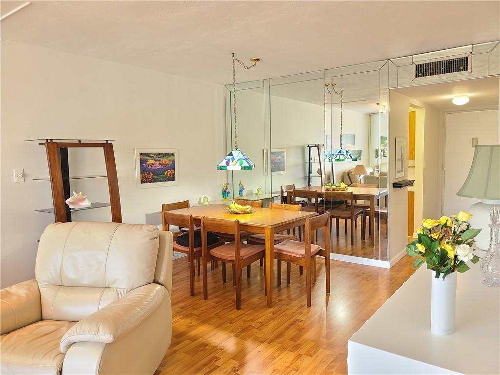 SOMERSET H - Residential