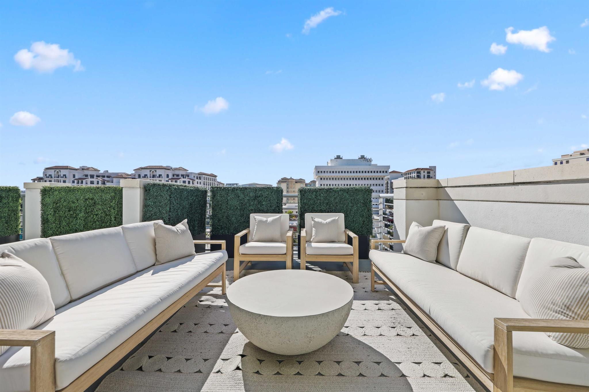 TOWER 155 CONDO - Residential