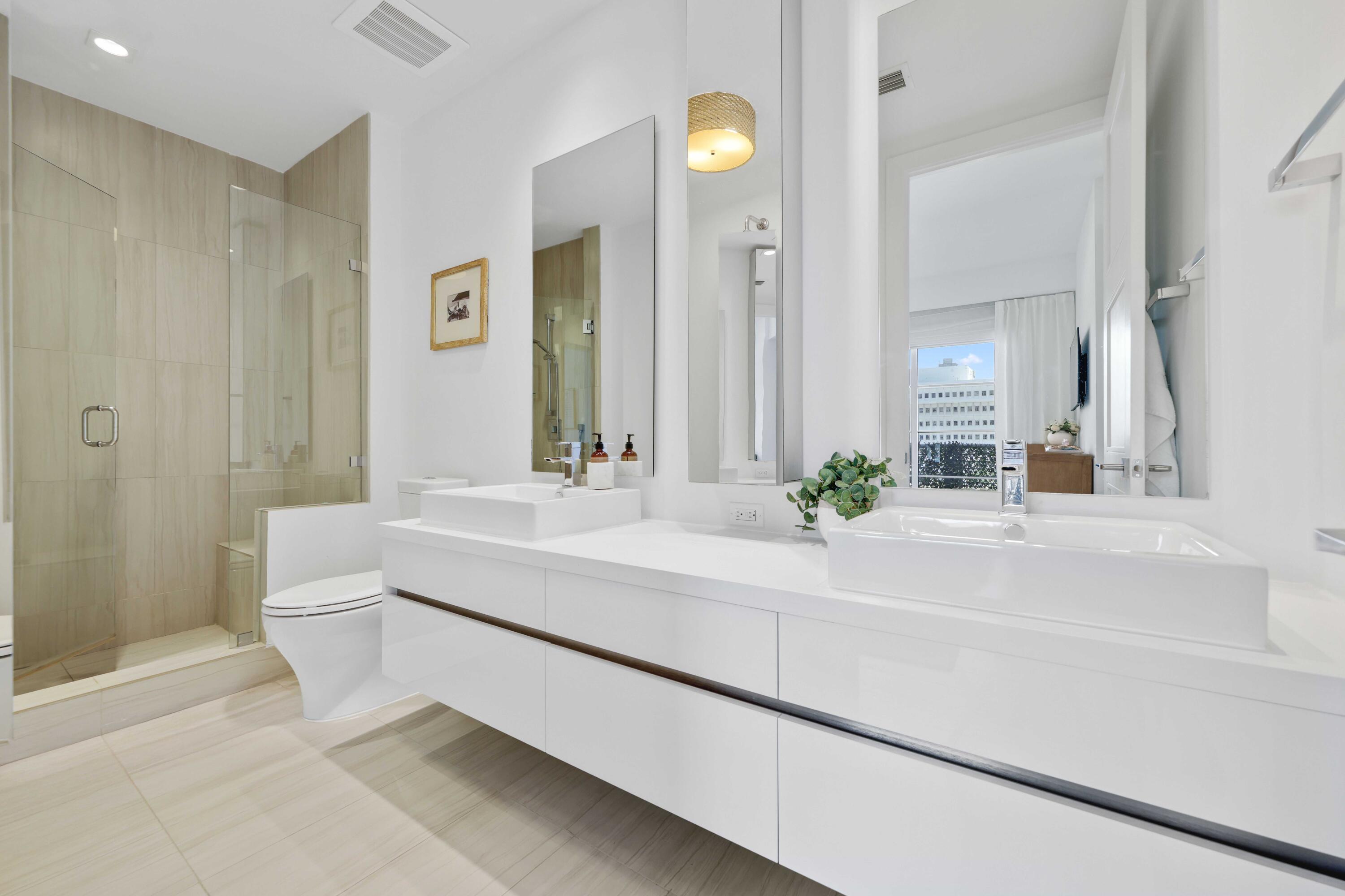 TOWER 155 CONDO - Residential