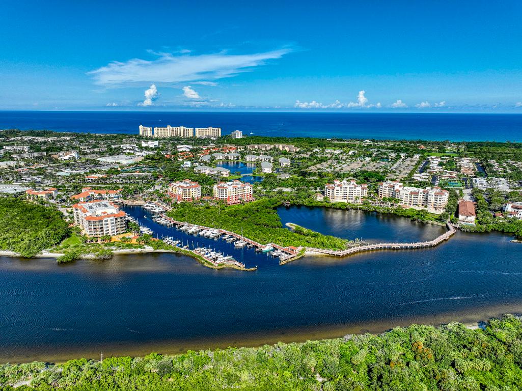 Jupiter Yacht Club - Land