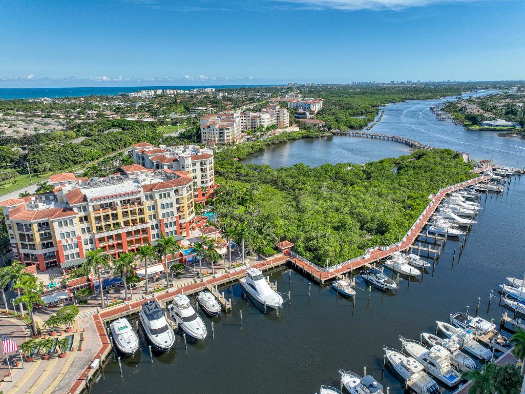 Jupiter Yacht Club - Land