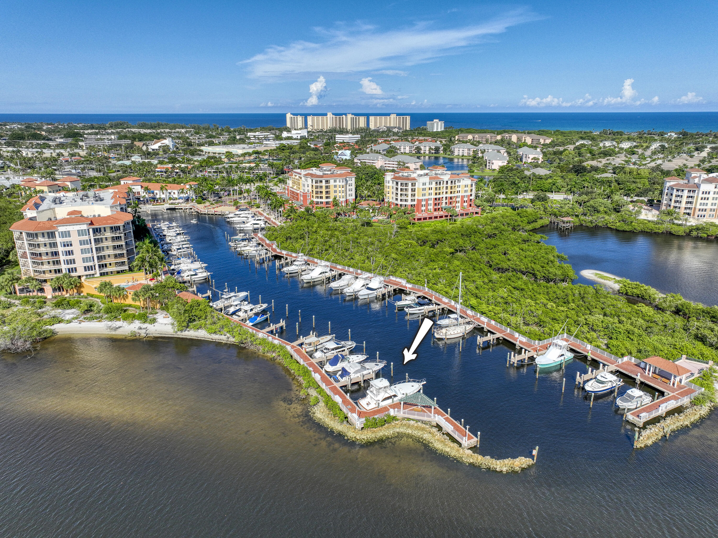 Jupiter Yacht Club - Land