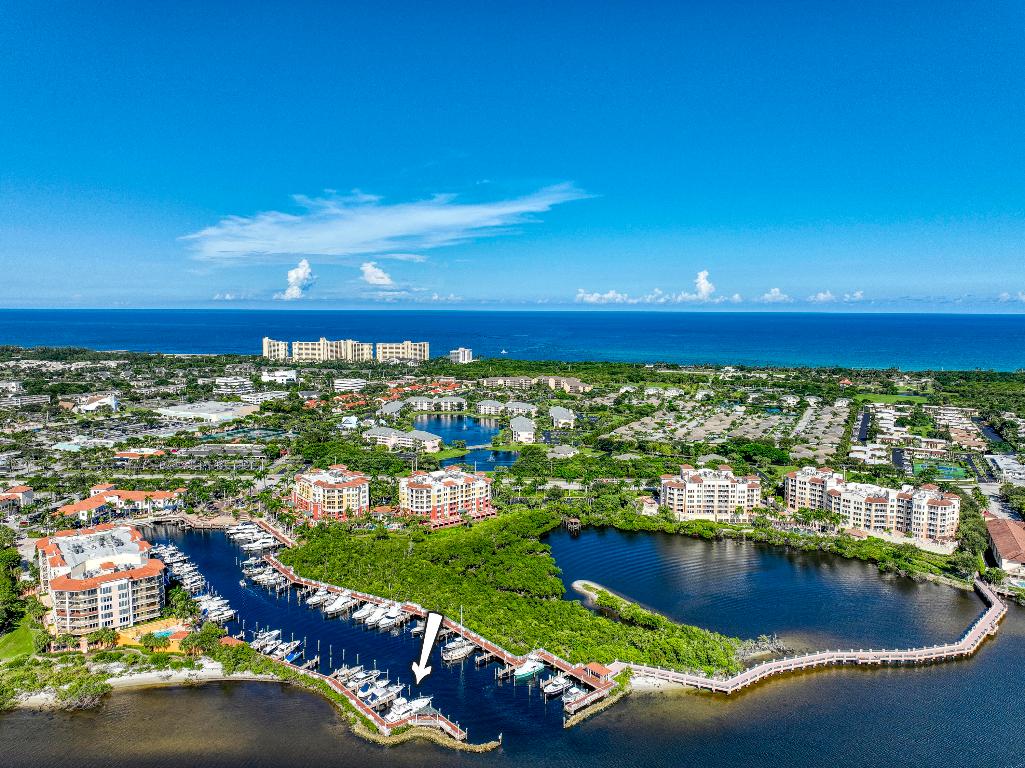 Jupiter Yacht Club - Land