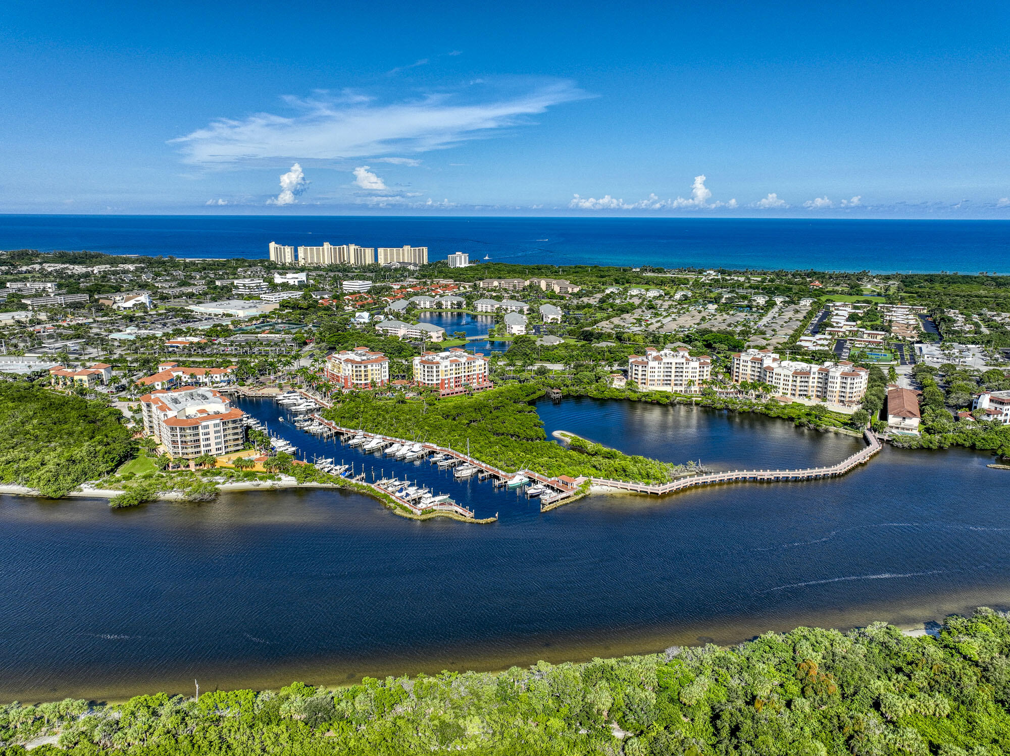 Jupiter Yacht Club - Land