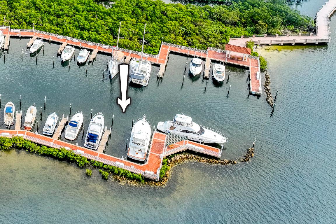 Jupiter Yacht Club - Land