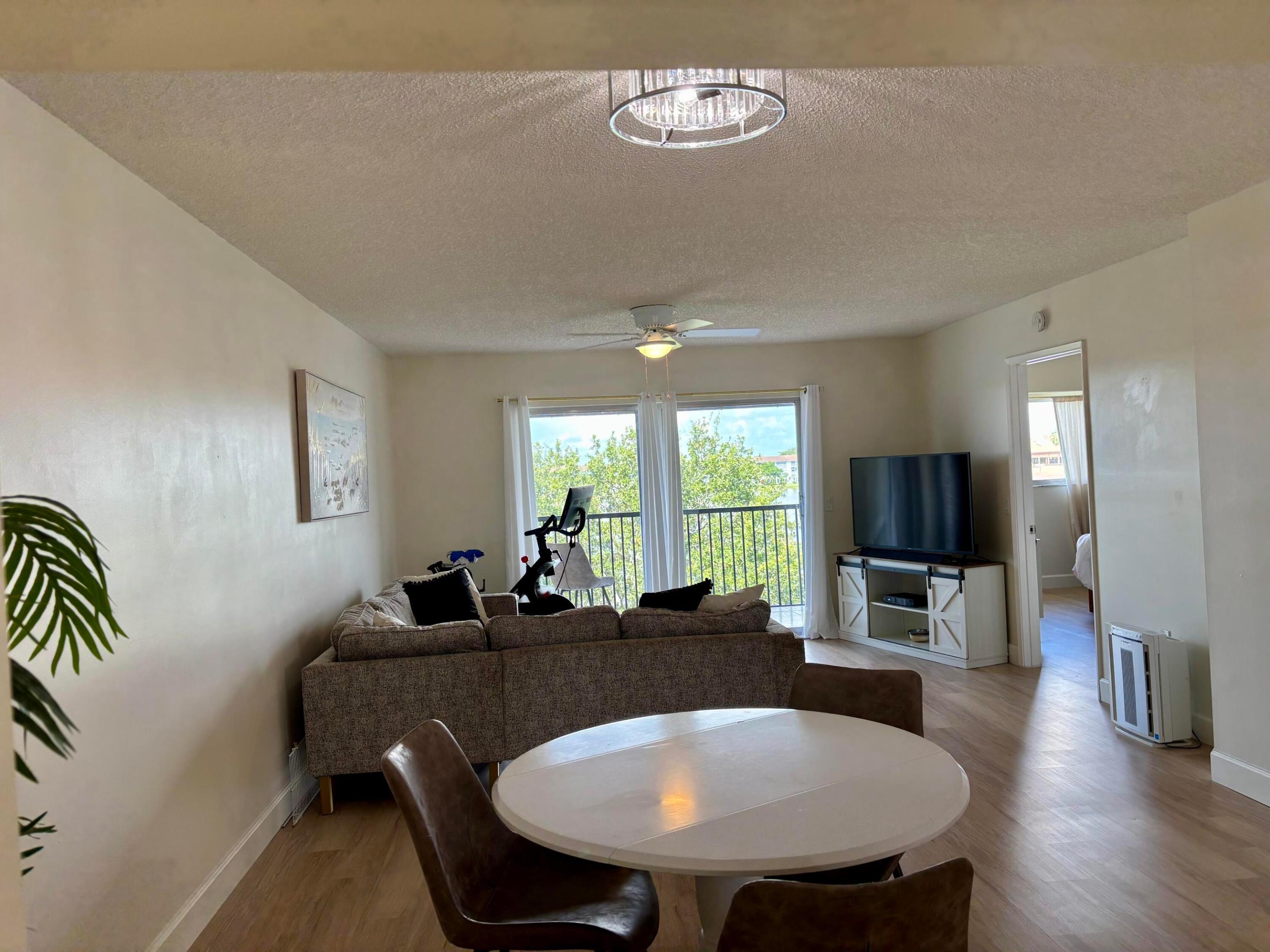 IVANHOE EAST AT CENTURY VILLAGE - Residential