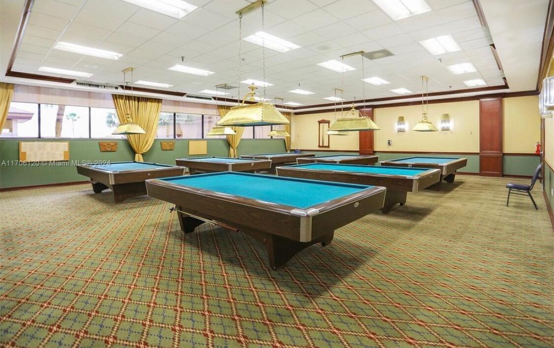 IVANHOE EAST AT CENTURY VILLAGE - Residential