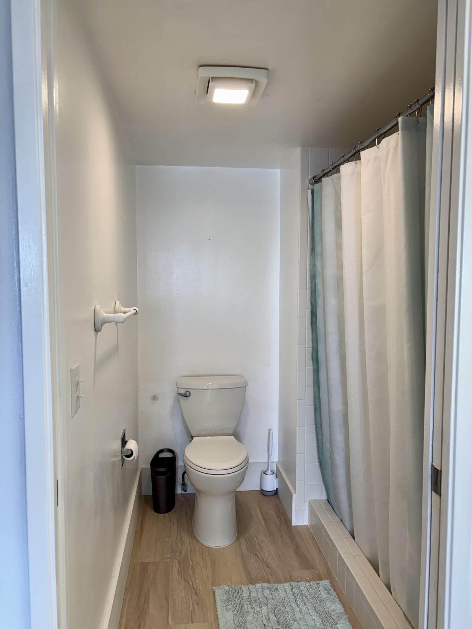 IVANHOE EAST AT CENTURY VILLAGE - Residential