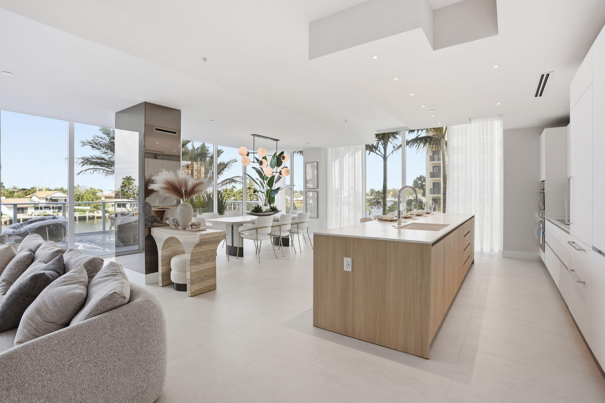 407 N Riverside Drive 205