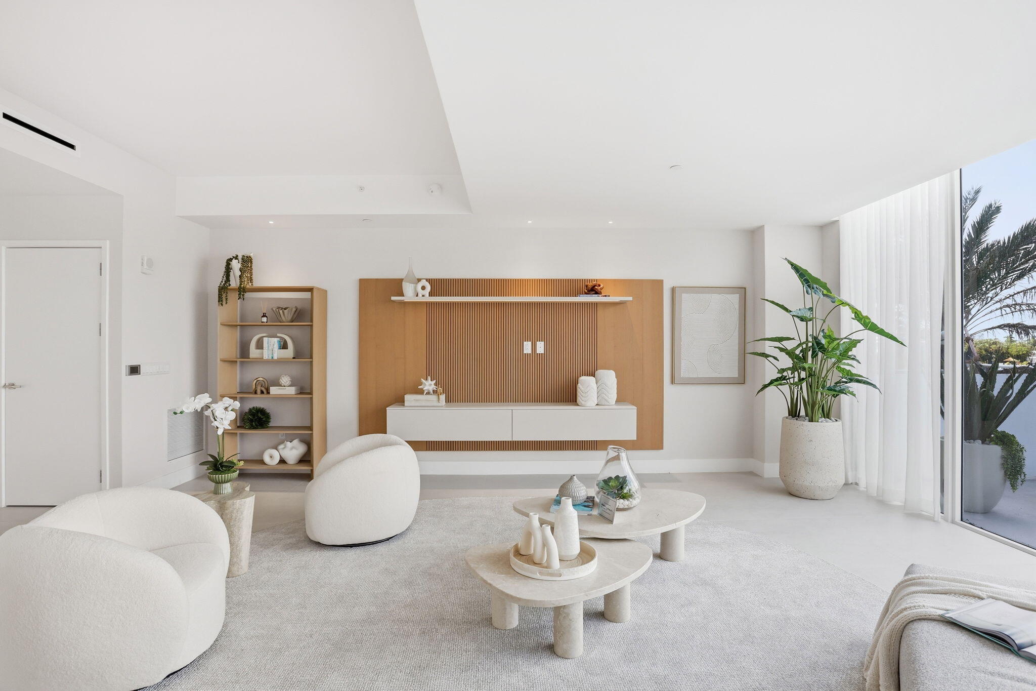 407 N Riverside Drive 205