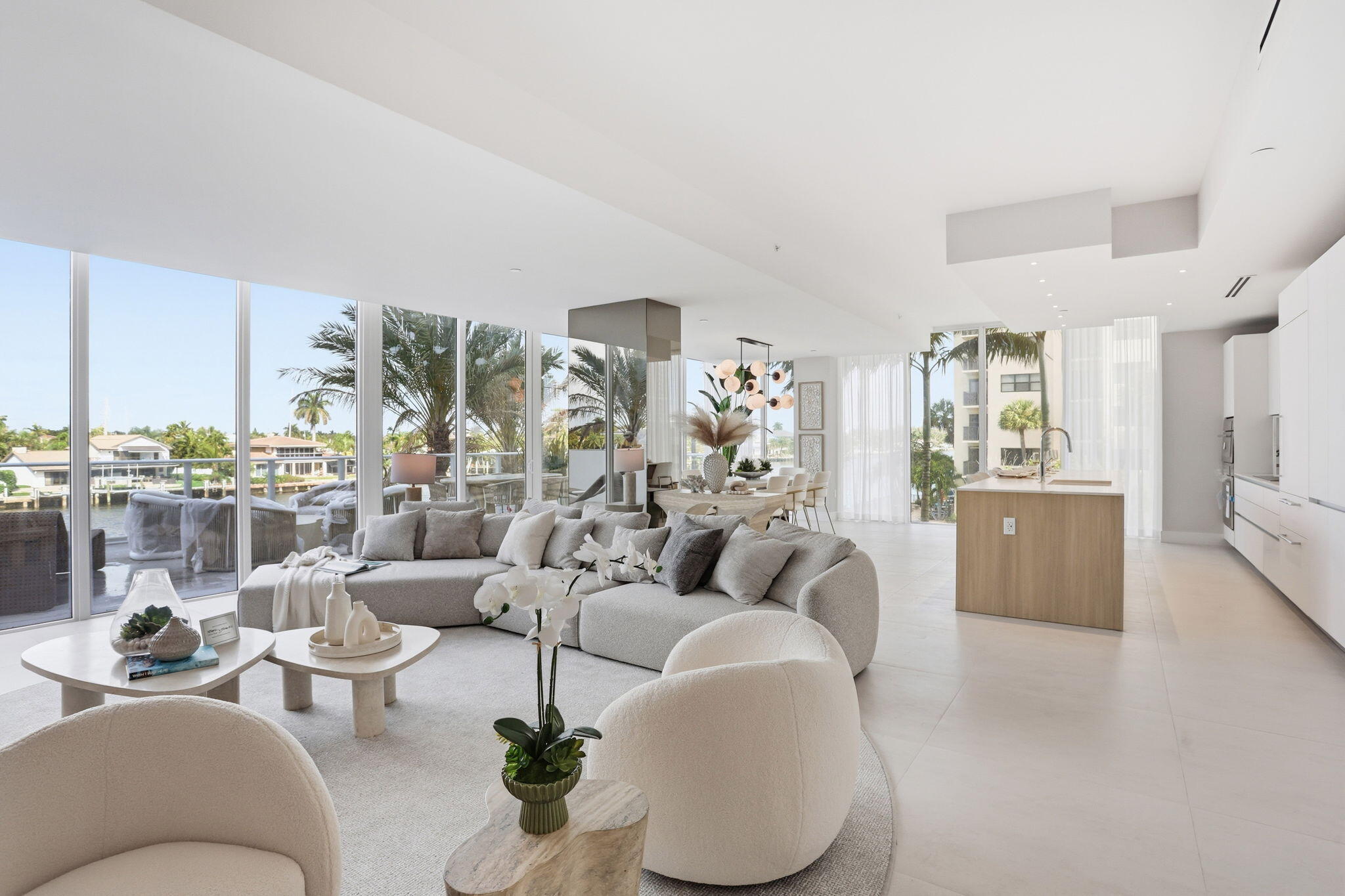 407 N Riverside Drive 205