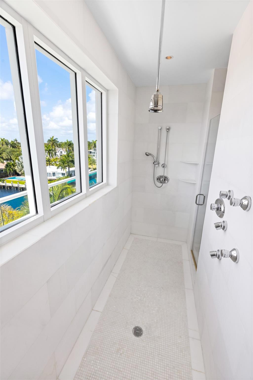 MAISON BLANC OF LAS OLAS - Residential