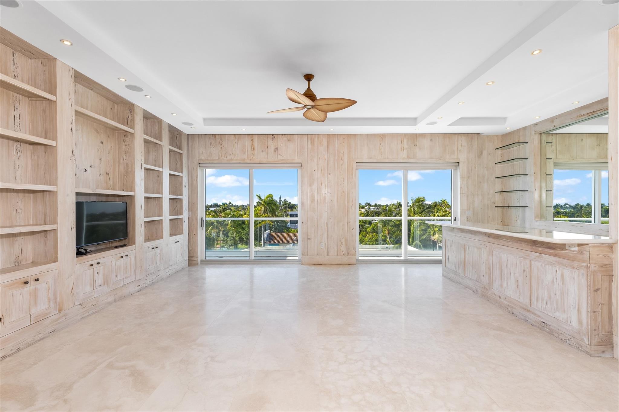 MAISON BLANC OF LAS OLAS - Residential