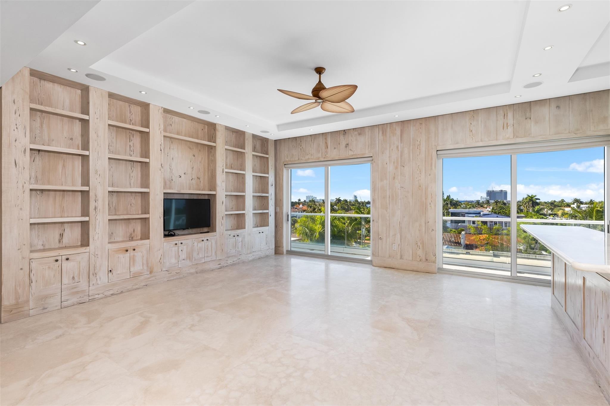 MAISON BLANC OF LAS OLAS - Residential