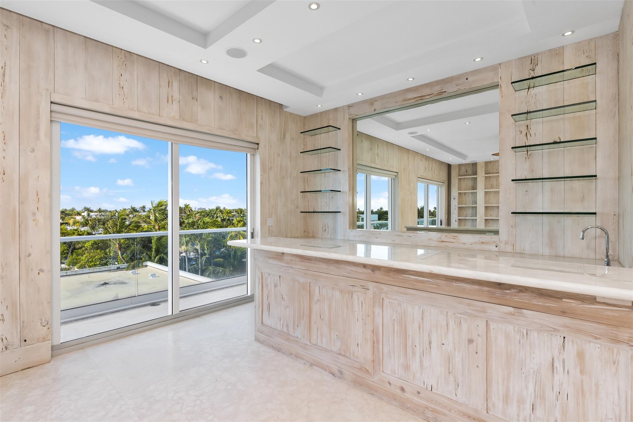 MAISON BLANC OF LAS OLAS - Residential