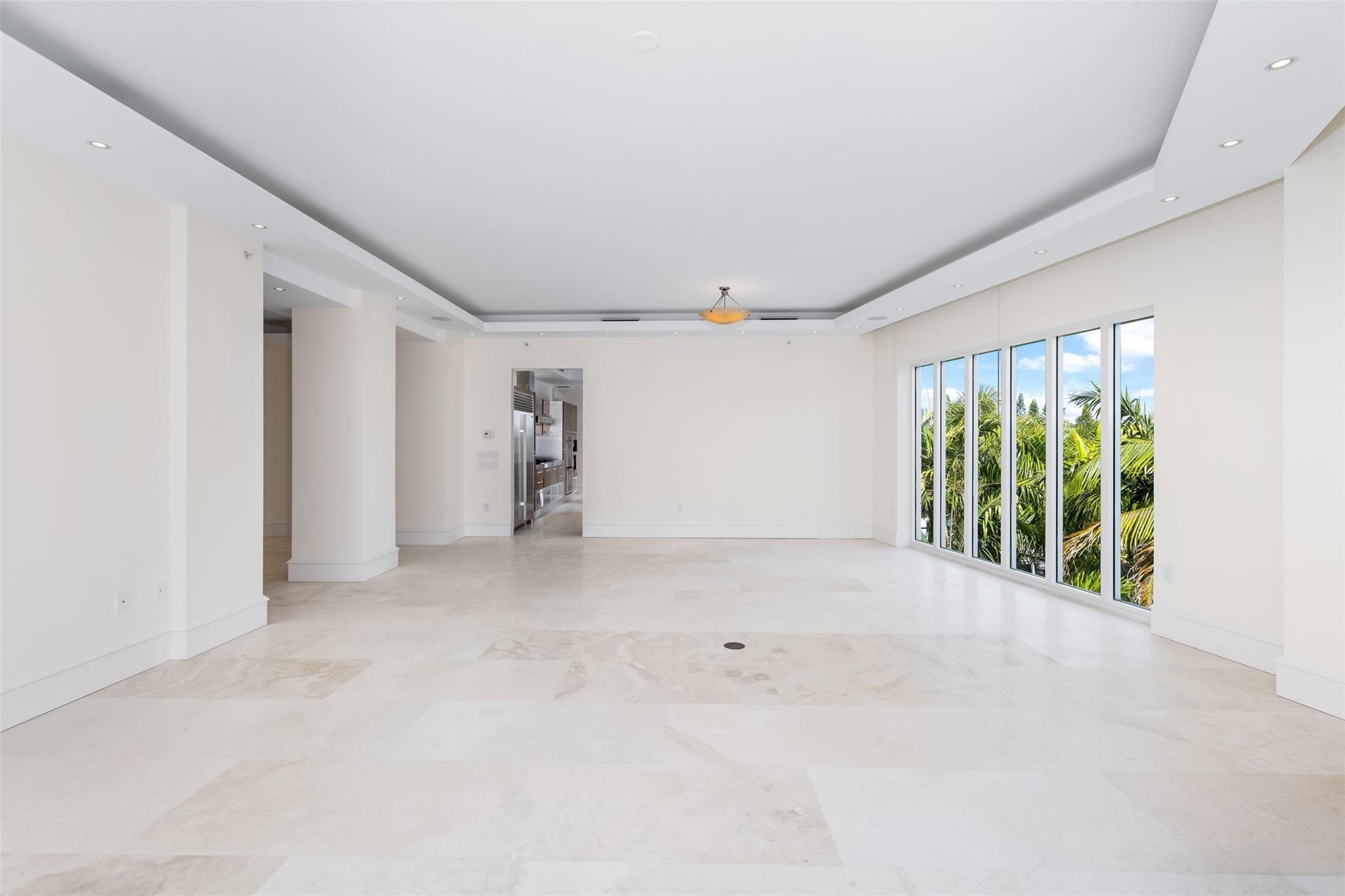 MAISON BLANC OF LAS OLAS - Residential