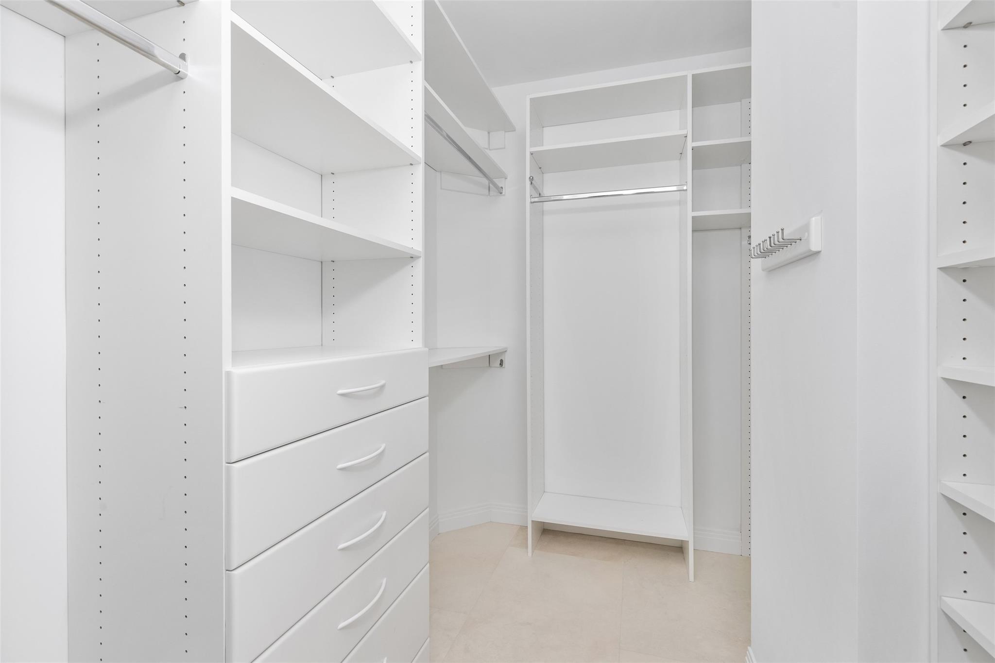 MAISON BLANC OF LAS OLAS - Residential