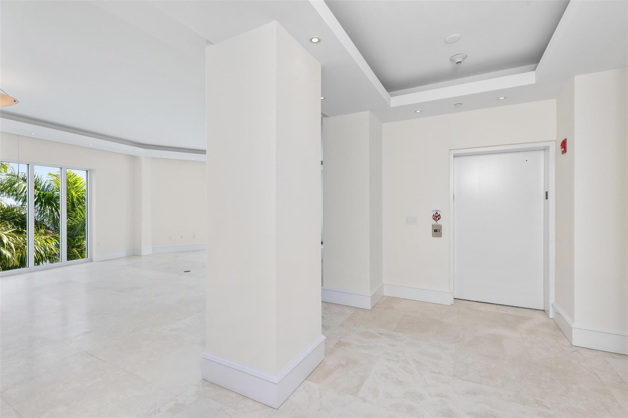 MAISON BLANC OF LAS OLAS - Residential