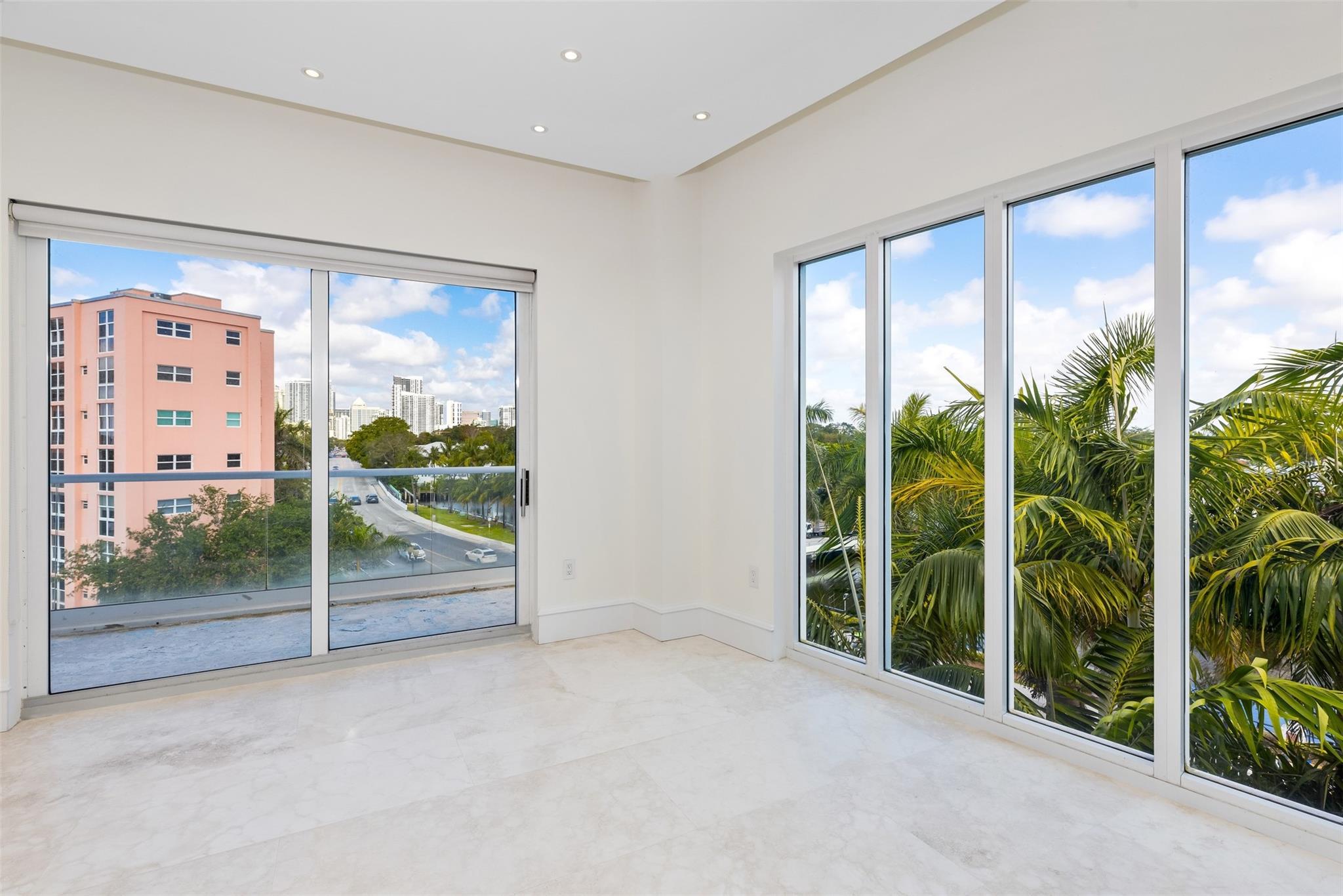 MAISON BLANC OF LAS OLAS - Residential