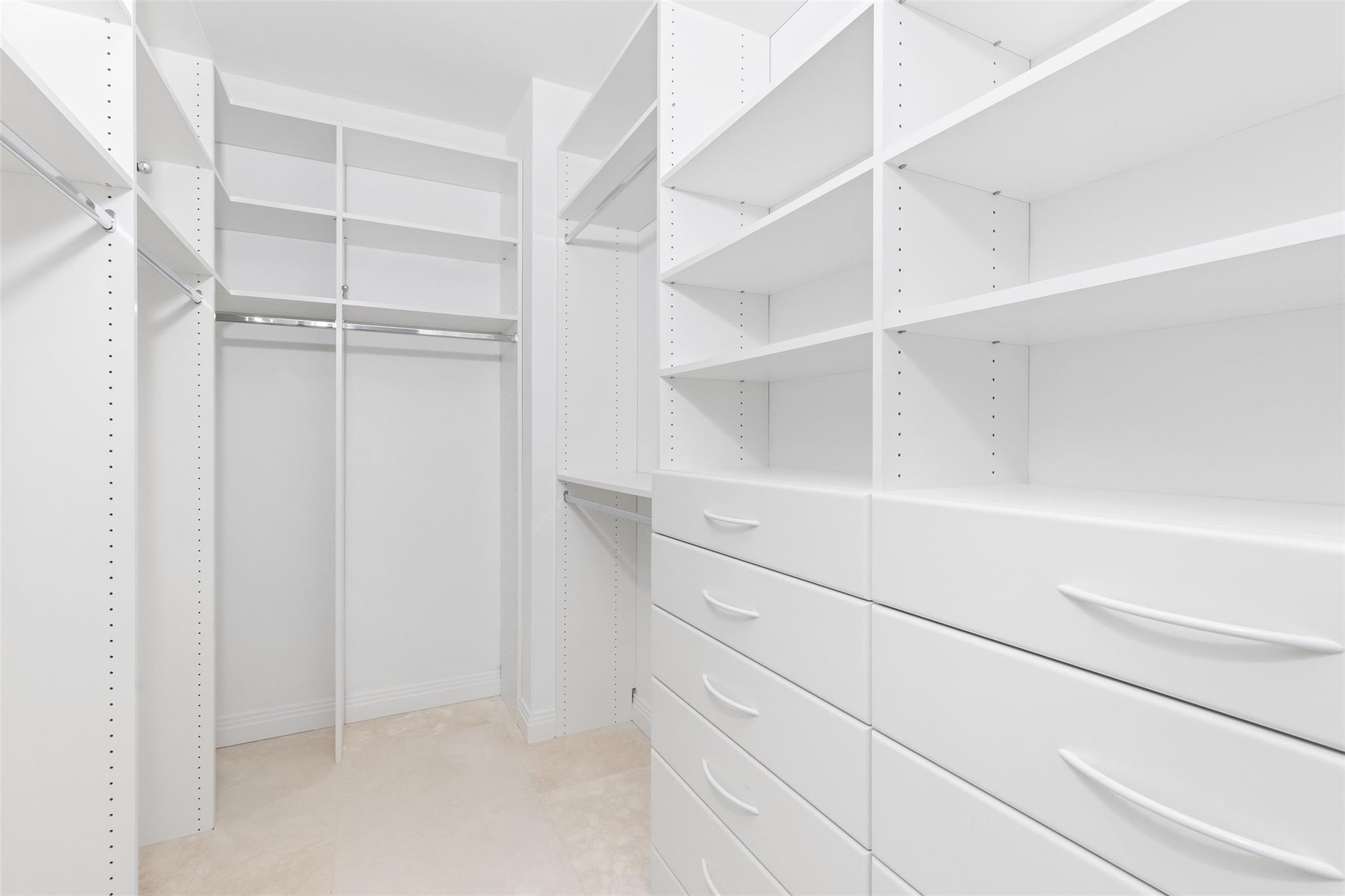 MAISON BLANC OF LAS OLAS - Residential