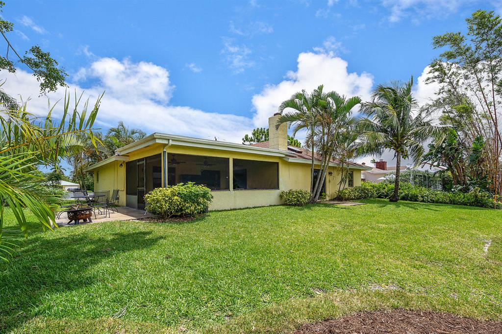 TROPIC PALMS 1 - Residential