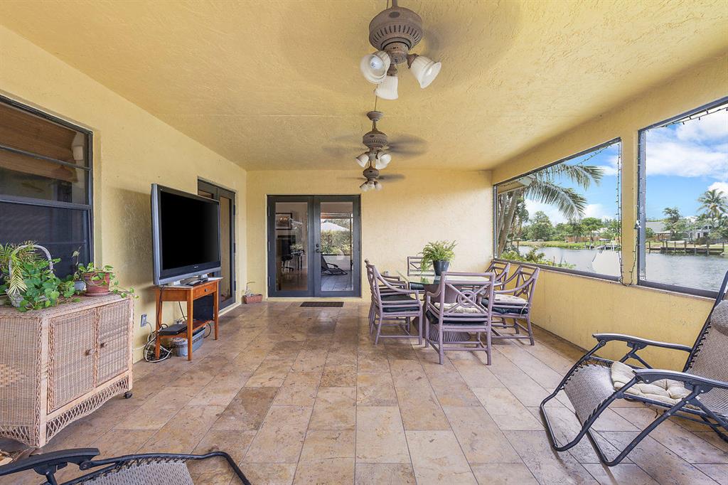 TROPIC PALMS 1 - Residential