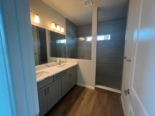OAK TREE PROPERTY REDEVELOPMENT - Residential Lease